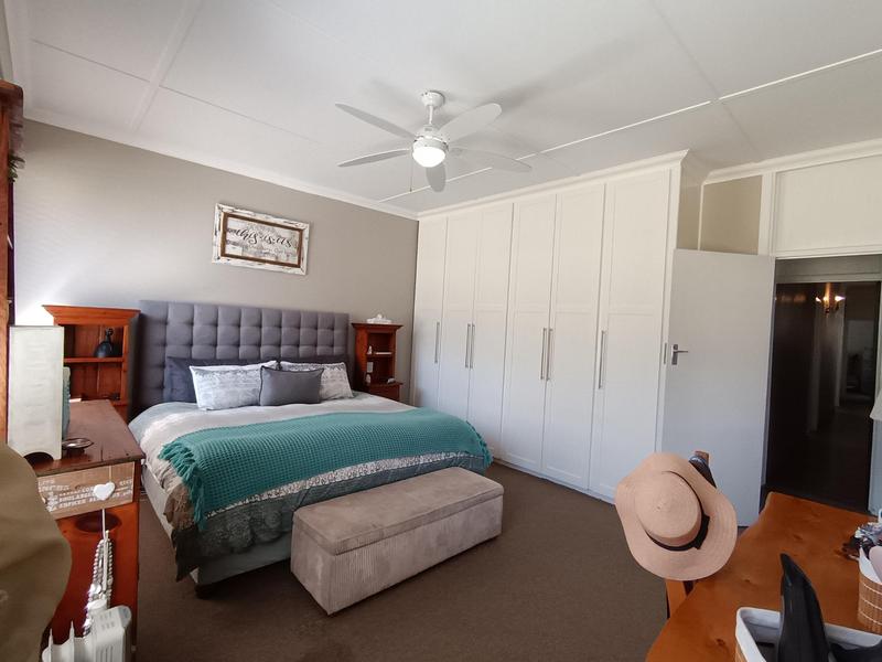 5 Bedroom Property for Sale in Bergsig Eastern Cape